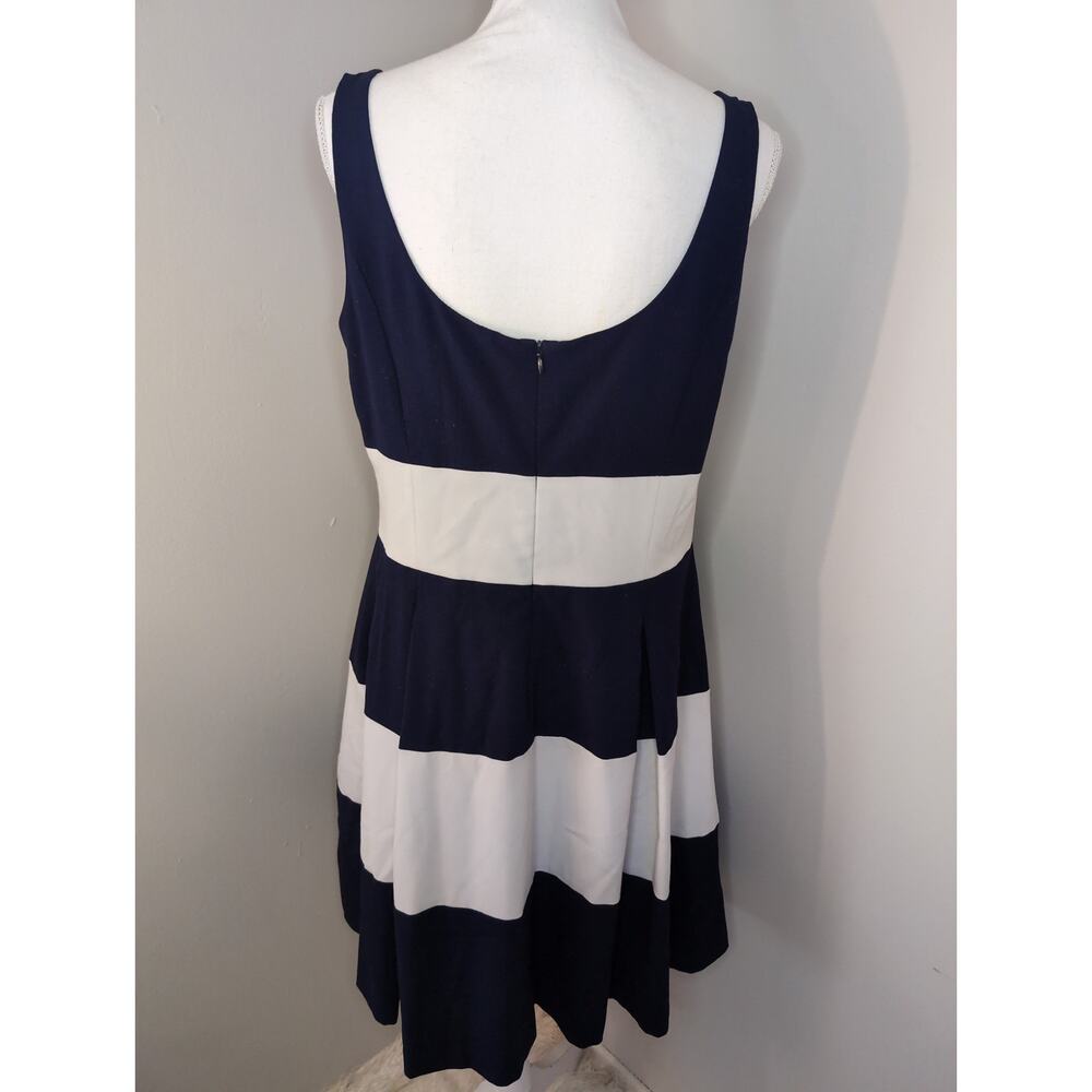 Lauren by Ralph Lauren sleeveless striped prepp dress - Picture 3 of 6